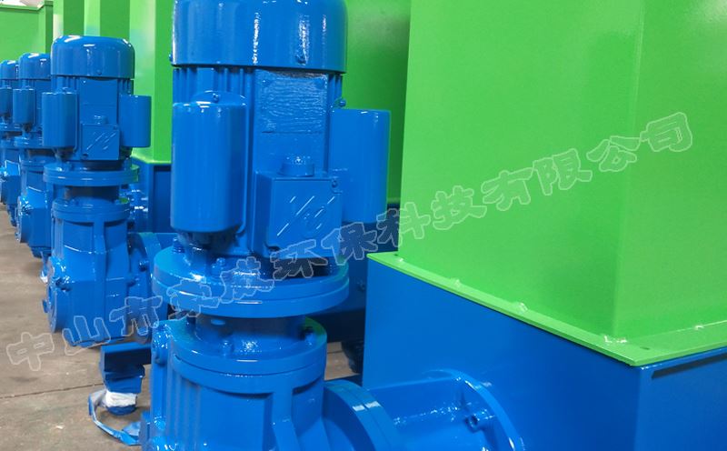 5月初廣州客戶訂購泡沫冷壓機生產(chǎn)情況