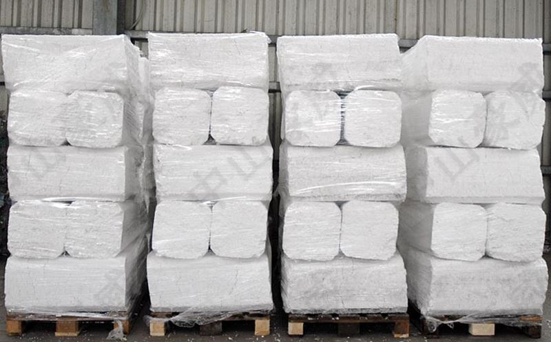 聚苯乙烯泡沫壓實成塊后存放